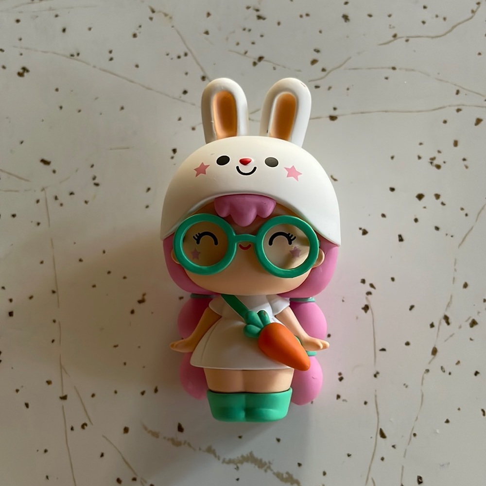 Pop Mart Momiji Bunnie Vinyl Figure